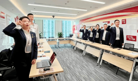 党建领航启新思